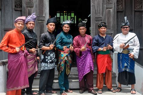 Malay .